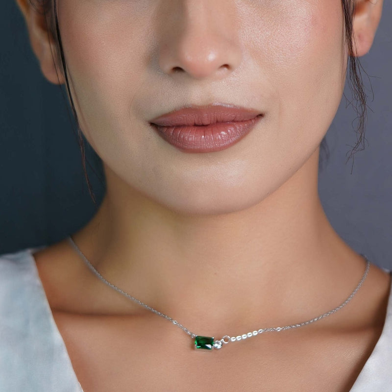 Emerald Elegance Silver Necklace