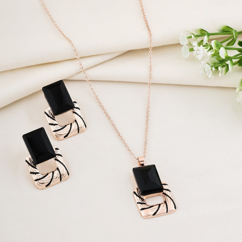 Black and Gold Beauty Set